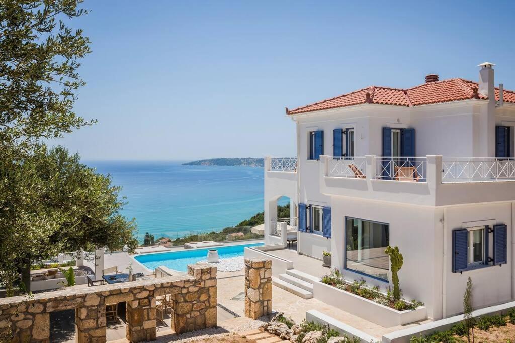 Lourdas White Villa ロウダータ エクステリア 写真