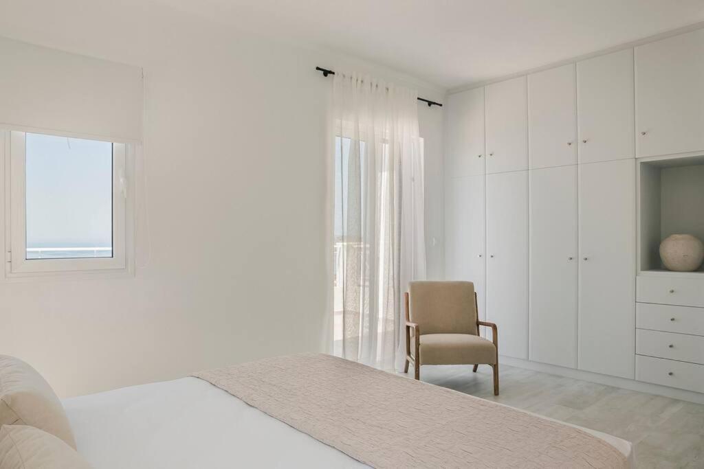 Lourdas White Villa ロウダータ エクステリア 写真